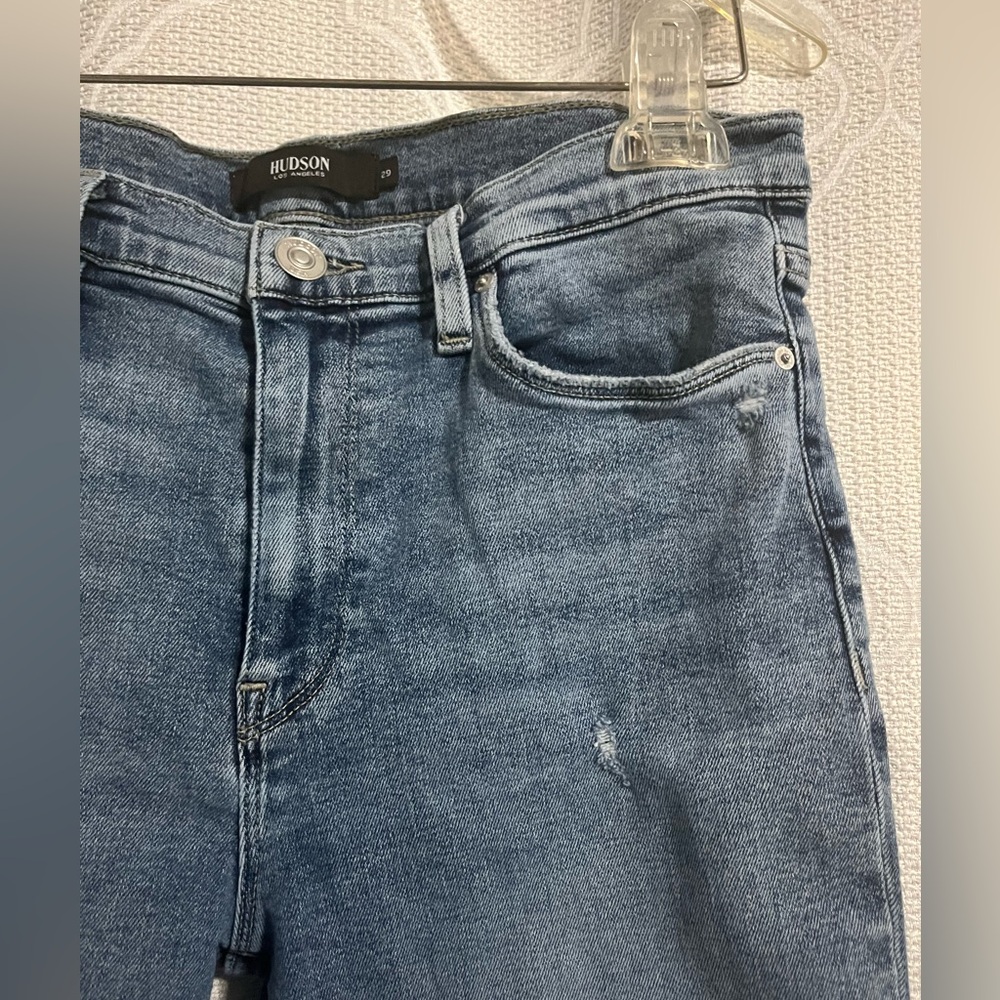 Hudson Light Wash Distressed Jeans ~ Size 29 - Picture 2 of 5